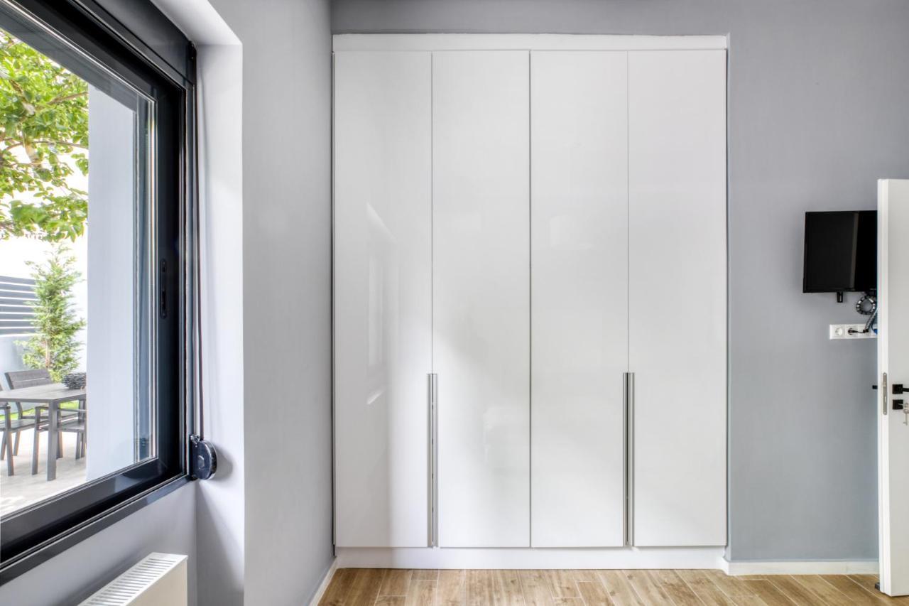 Spacious Flat With Courtyard And Private Parking! Atena Exterior foto