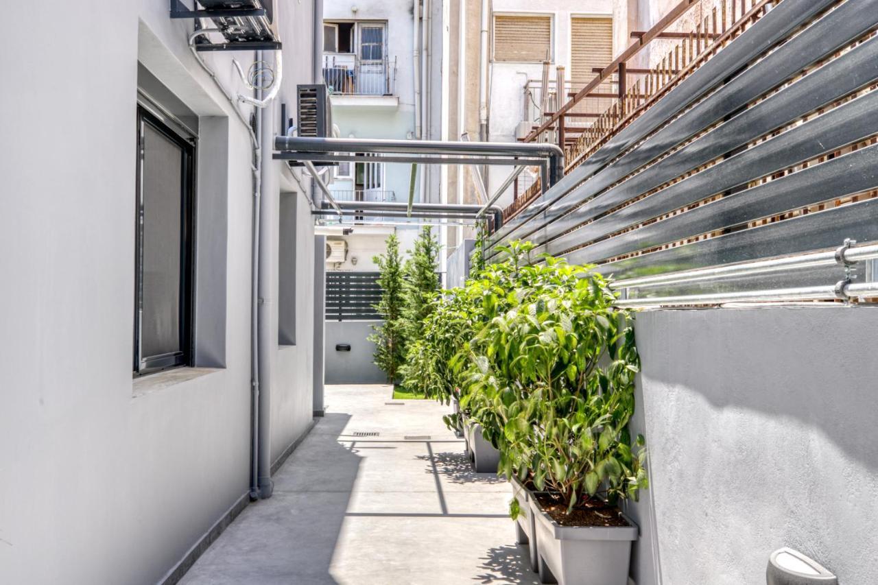 Spacious Flat With Courtyard And Private Parking! Atena Exterior foto