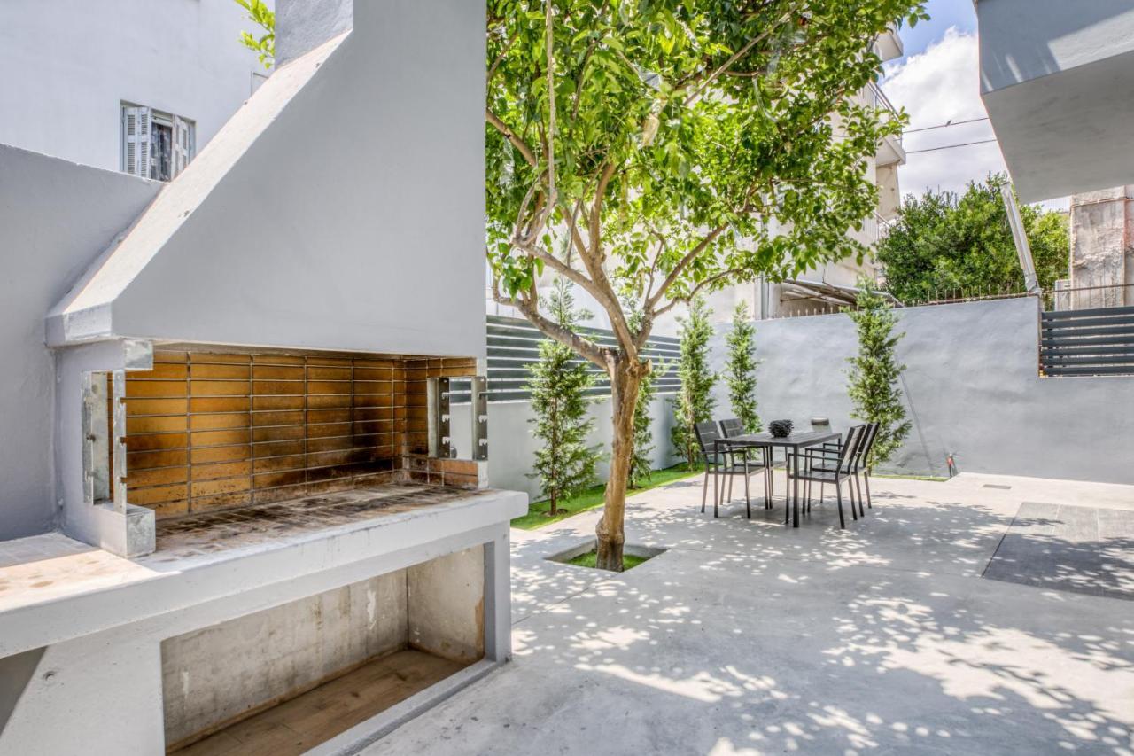 Spacious Flat With Courtyard And Private Parking! Atena Exterior foto