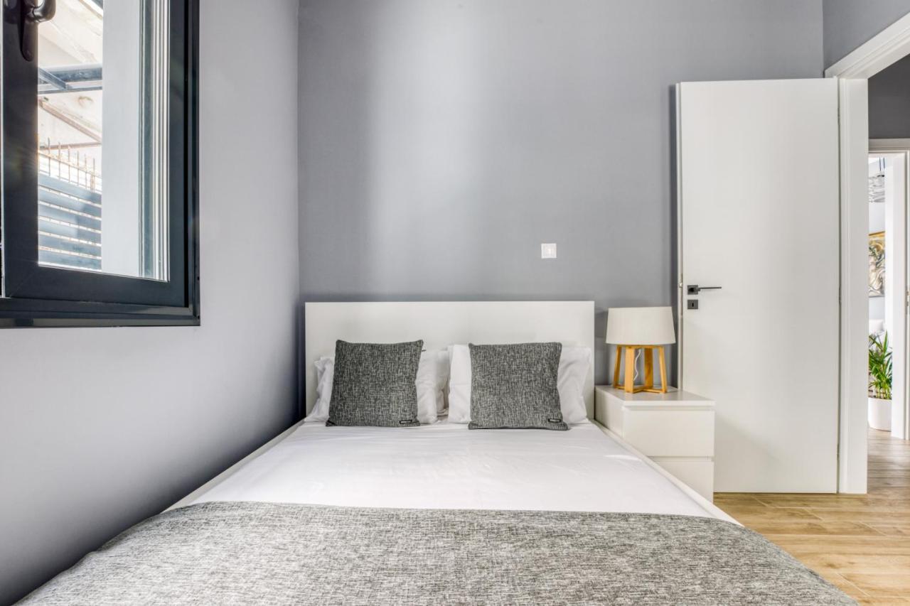 Spacious Flat With Courtyard And Private Parking! Atena Exterior foto